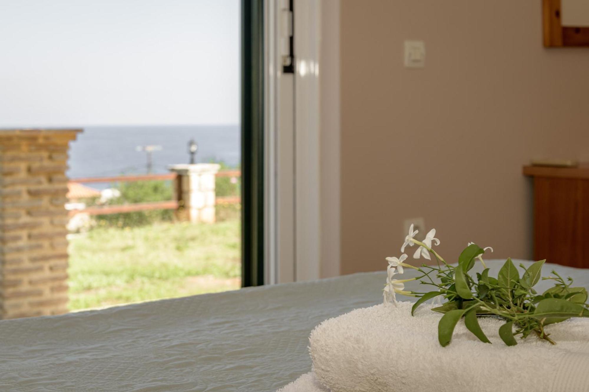 Villa Mare Studios Skinaria Экстерьер фото